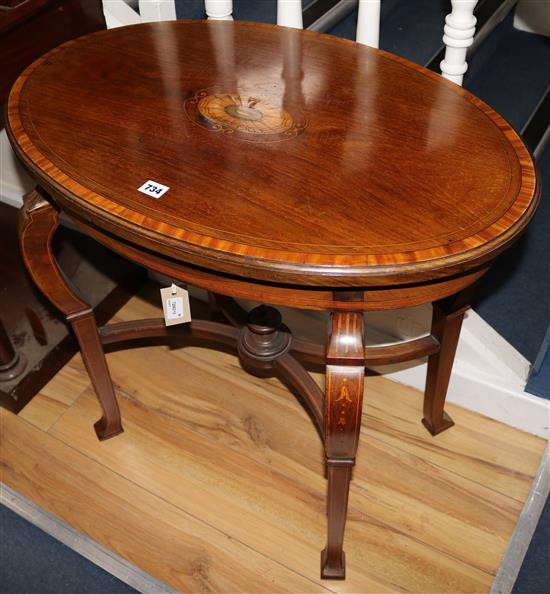 An Edwardian inlaid mahogany oval occasional table